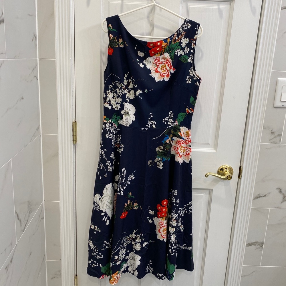 Navy Floral Sleeveless Midi Dress